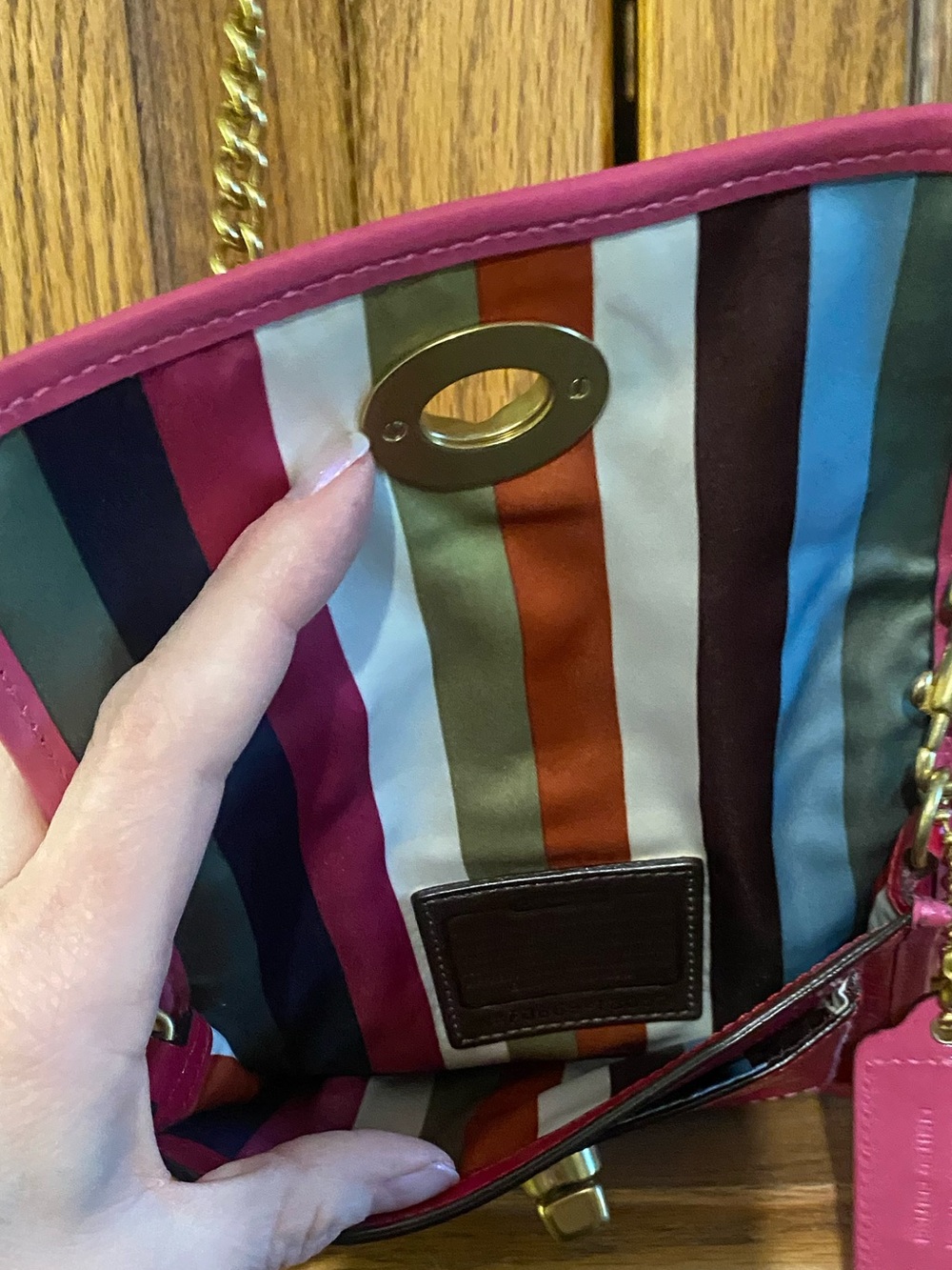 Coach Legacy turnlock pink & red patent leather mini crossbody bag w/ Gold Chain - Picture 8 of 11